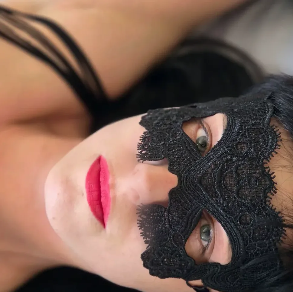 Christina, 36