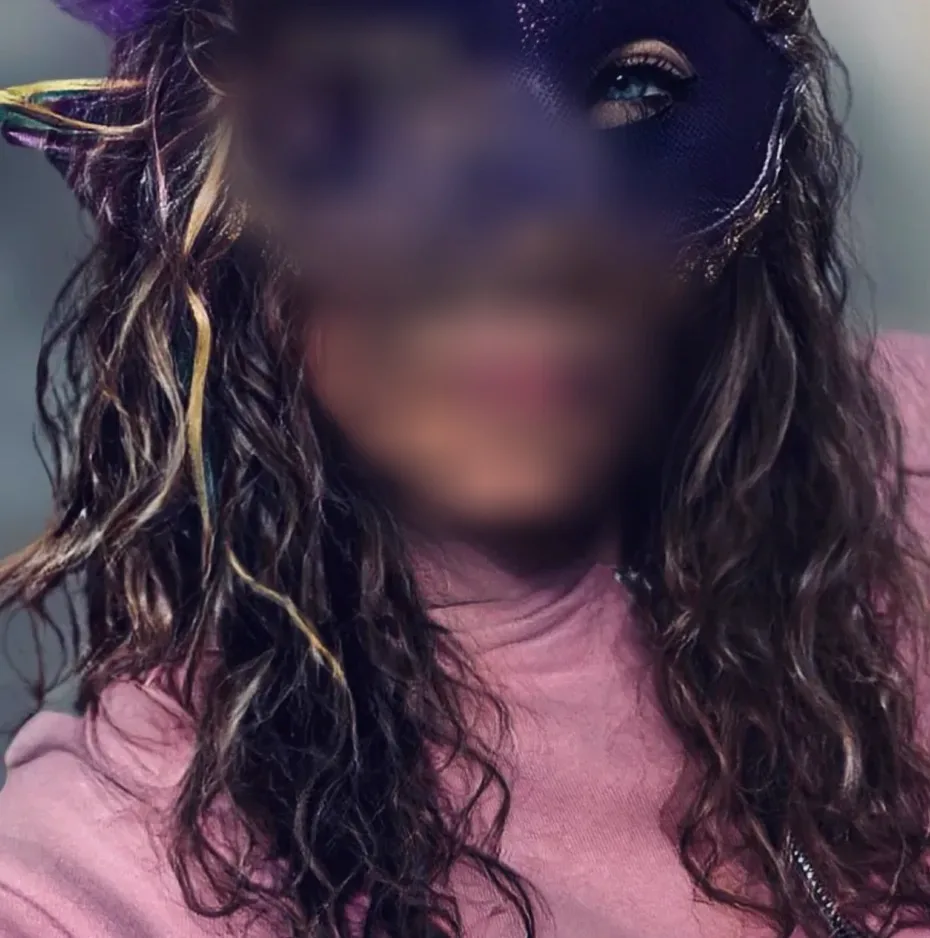 Ivana, 31