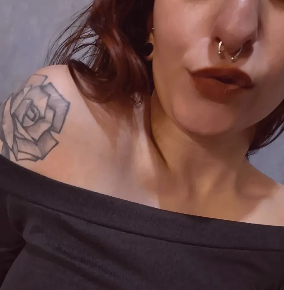 Sandra, 34